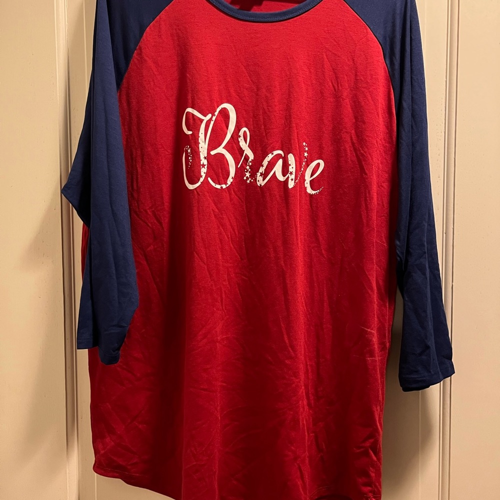 NWOT LuLaRoe Randy Brave Raglan Sleeve 2XL